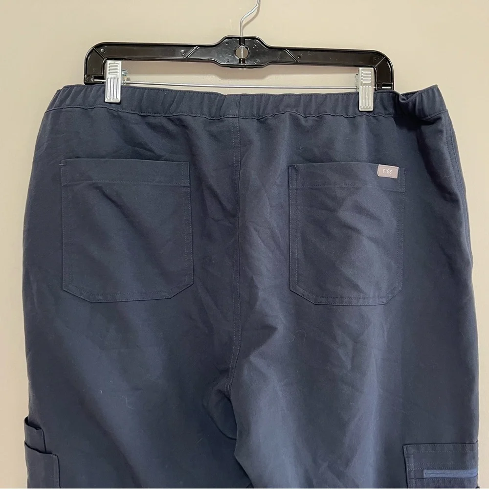 FIGS Men’s Cairo Cargo Straight Leg Scrub Pants RARE Dusty Blue PO# 2359, XL